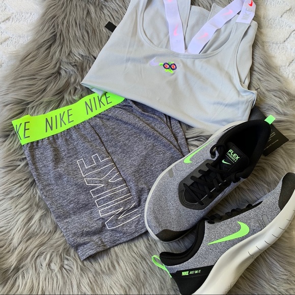 Nike Dri-Fit Trothy (Girls’) Training Shorts - Picture 4 of 4